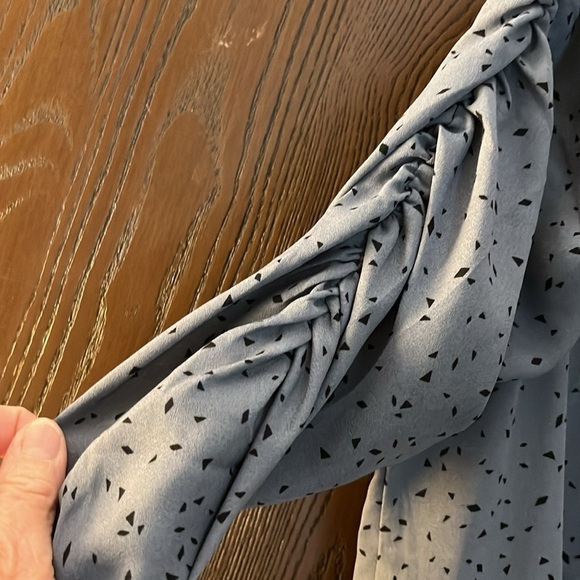 Paper Crane dark gray with black flecks 3/4 sleeved blouse. Size XS. - Picture 4 of 8